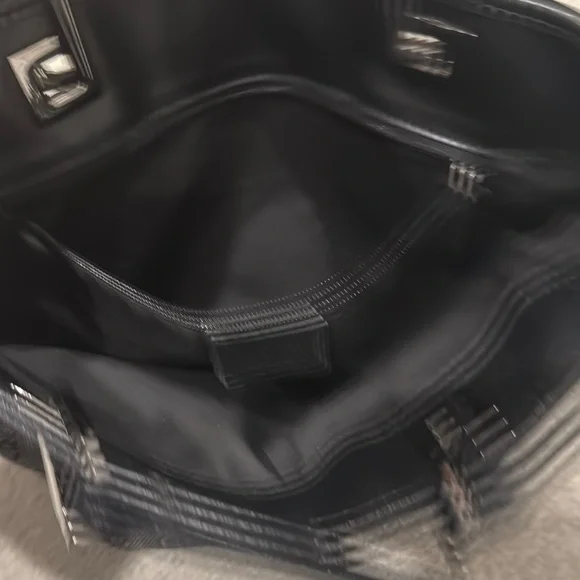 Gucci Black Monogram Tote Bag - Picture 8 of 8